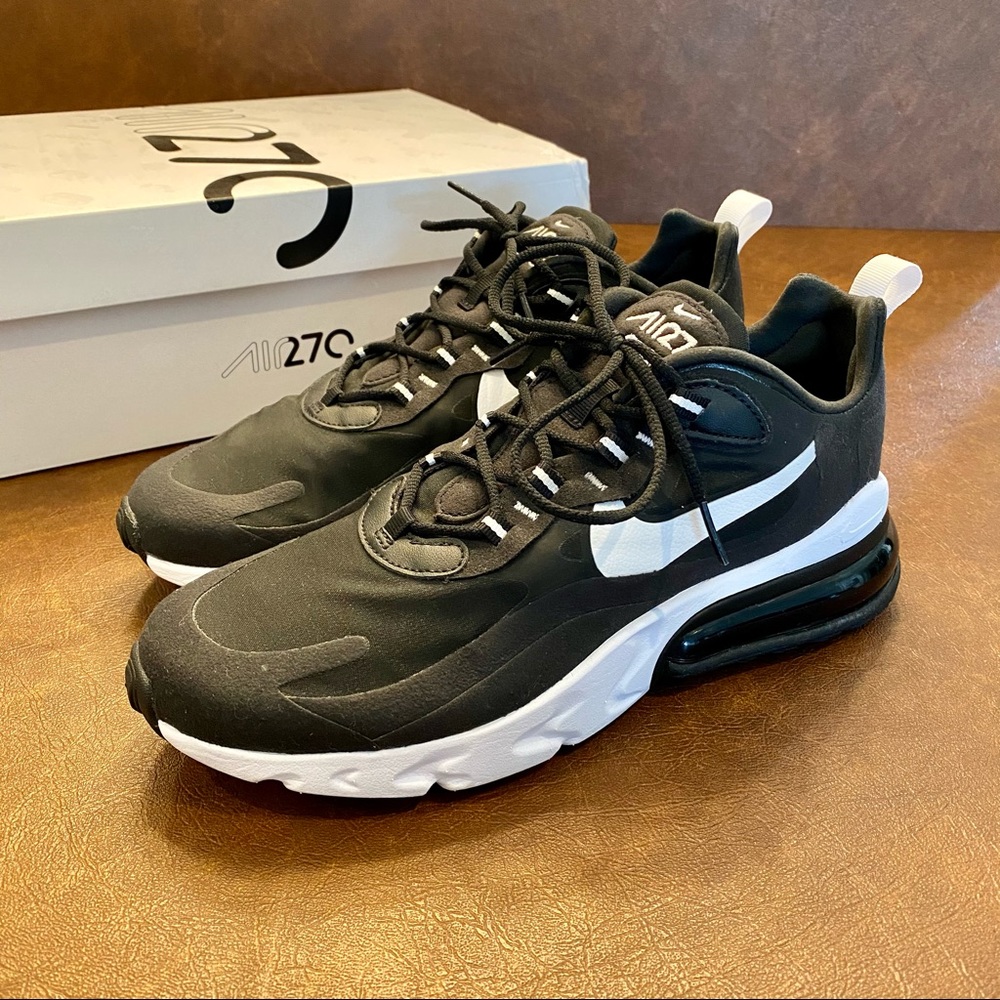 Nike Women’s Air Max 270 React (Size 10.5)